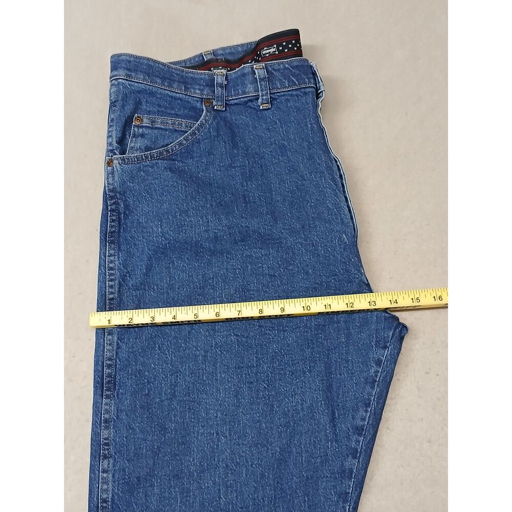 Wrangler (44x29) Men's Reg. Straight Fit Blue Denim Jeans - Picture 5 of 9